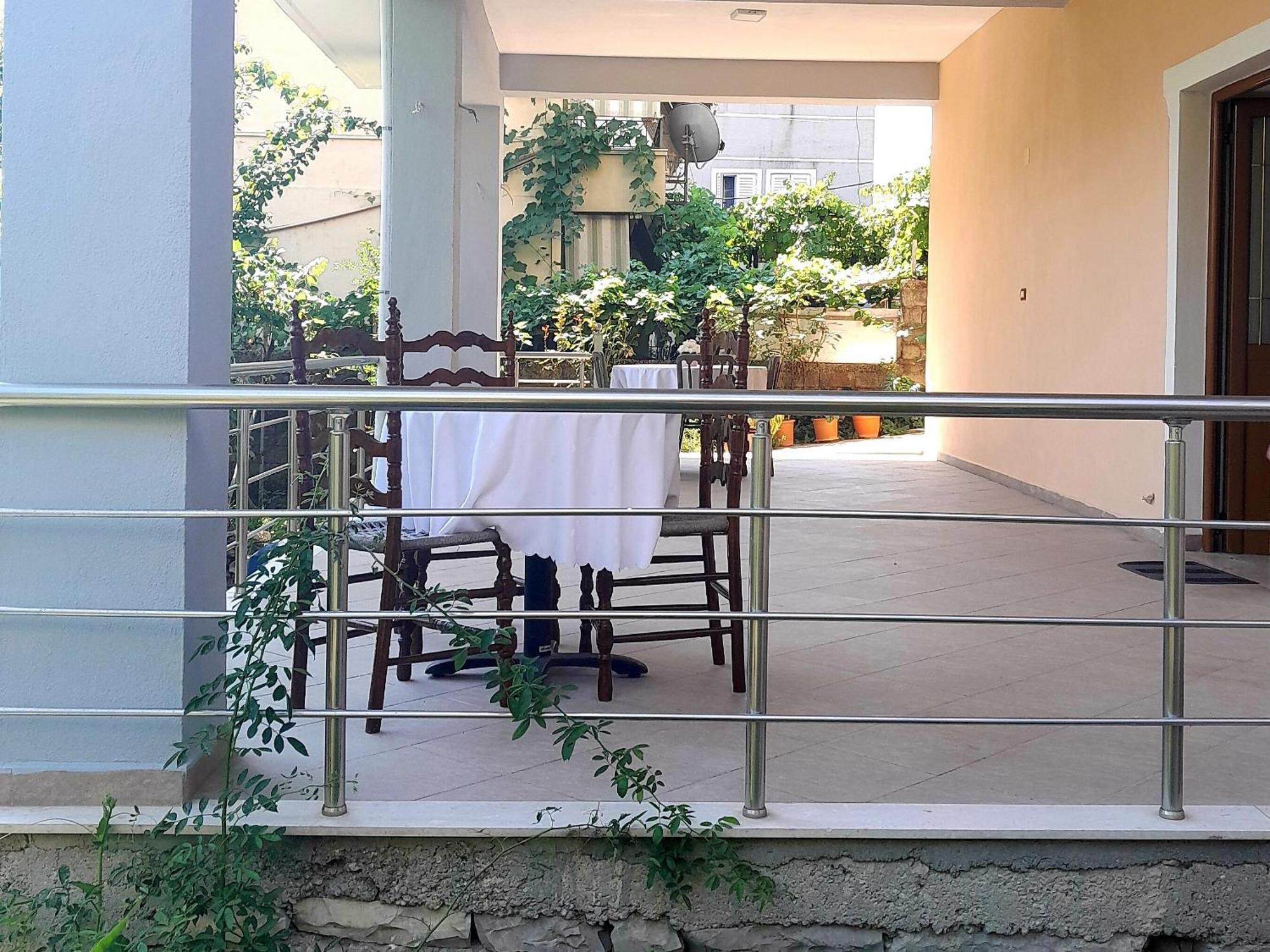 Ferienwohnung George 1 Gjirokastër Zimmer foto